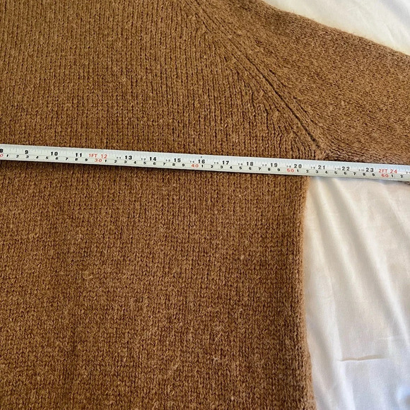 The Group by Babaton Aritizia
Day Off Turtleneck in Camel Size Small 100% Alpaca - Picture 11 of 15